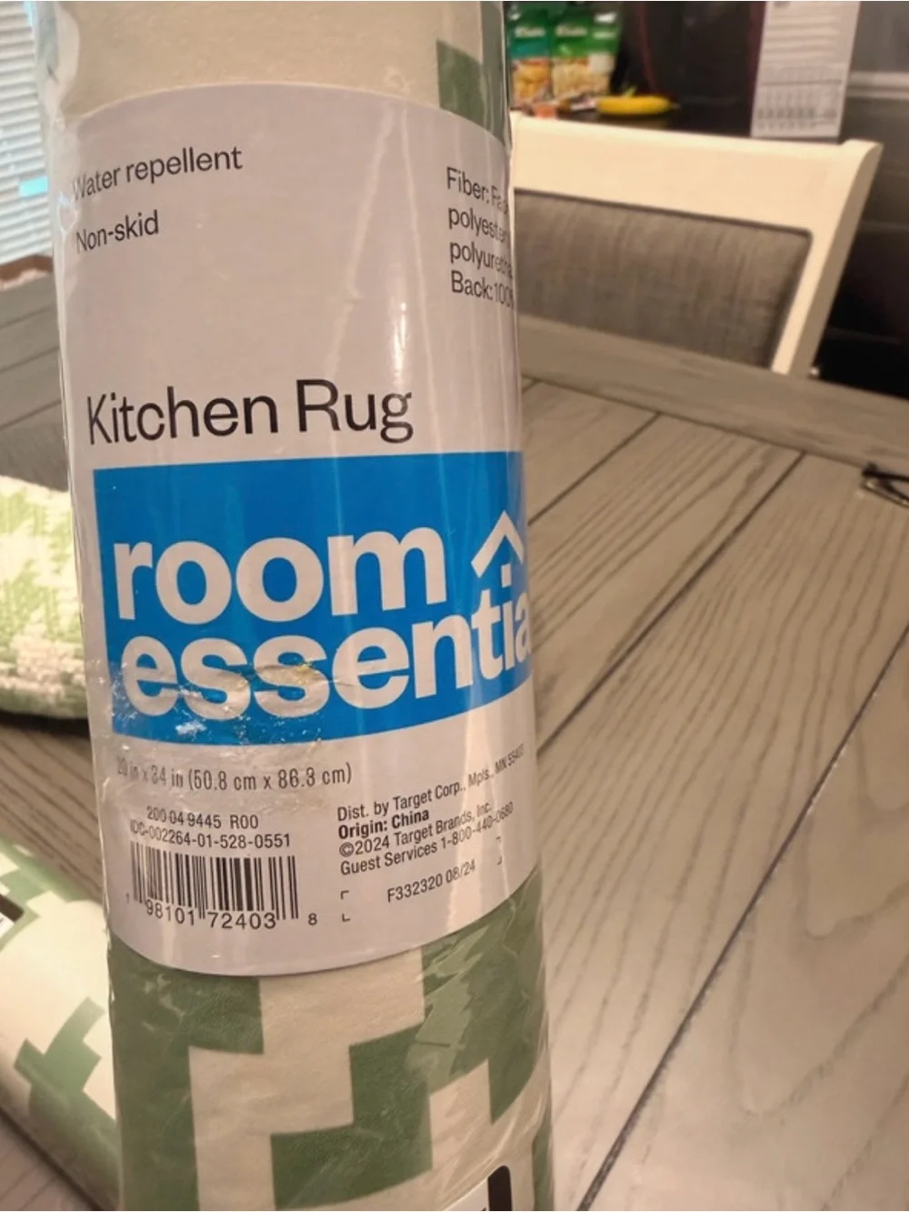 Room Essentials Green & White Kitchen table  runner and two kitchen rugs